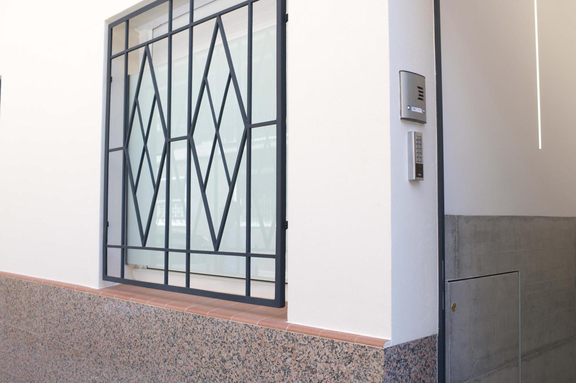 Boutique Plaza Catalonia Suites Cornella Cornella de Llobregat Exterior photo